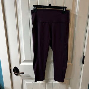 ZYIA Plum High-Rise Capri Leggings